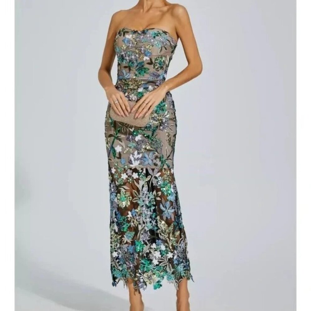 Elegant Strapless Floral Dress - Picture 14 of 15